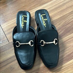 Lulus black mules